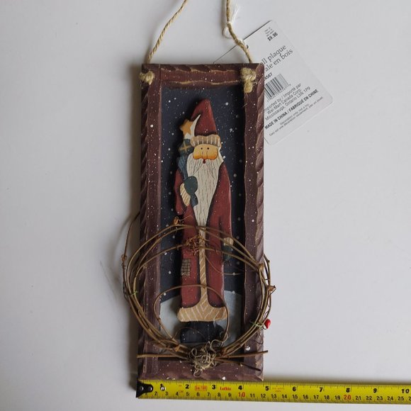 Wooden Santa Wall Plaque - Picture 3 of 4